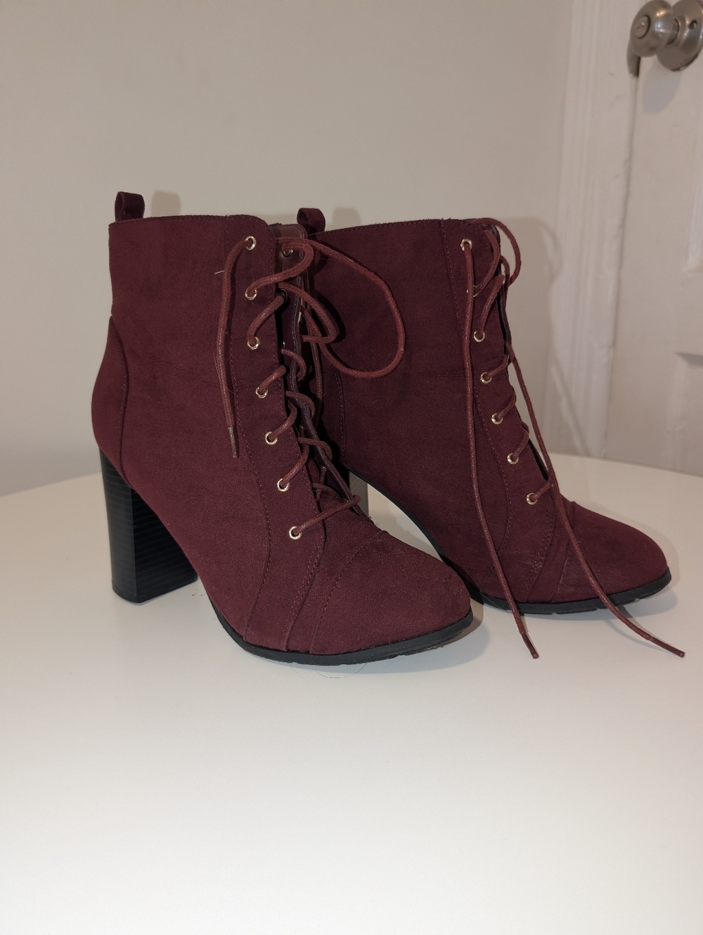 JustFab Burgundy Lace-Up Block Heel Ankle Boots Size 8.5